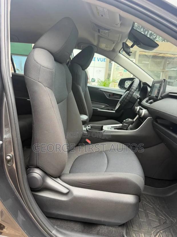 Toyota RAV4 LE 2021 Gray