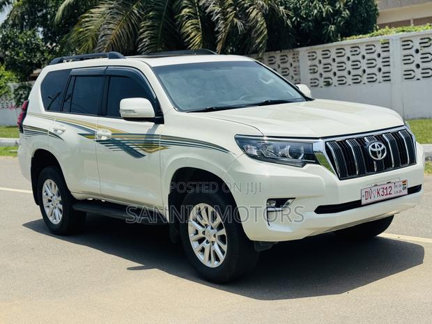 Toyota Land Cruiser Prado 2.7 2019 White