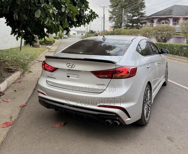 Hyundai Elantra Sport 2018 Silver