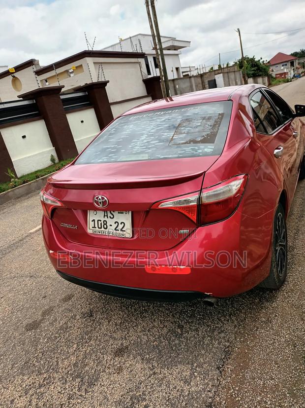 Toyota Corolla 2015 Red