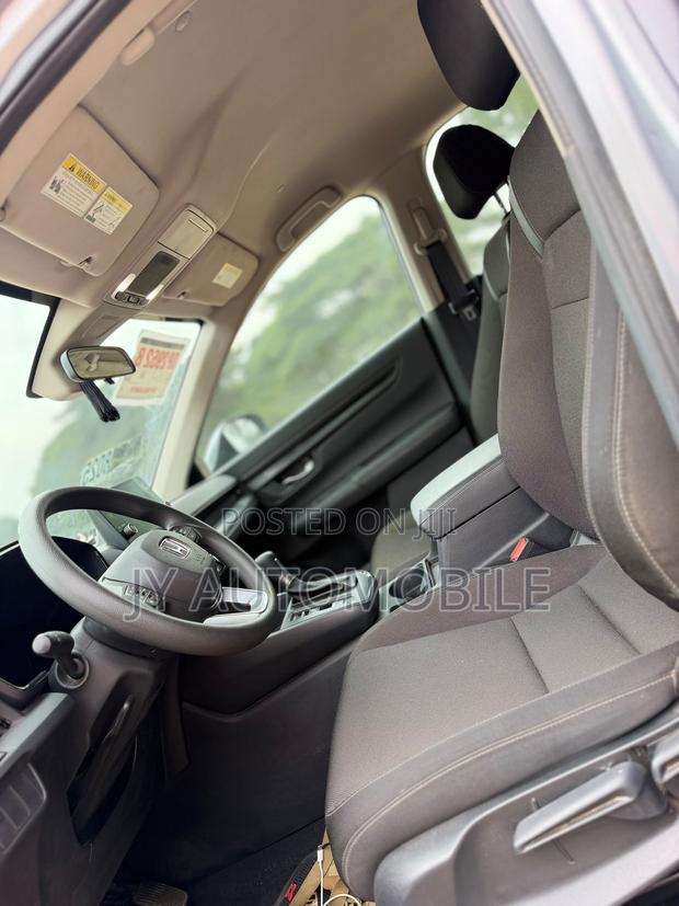 Honda CR-V 2023 Silver