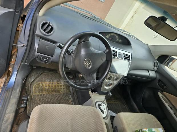 Toyota Belta 2012 Blue