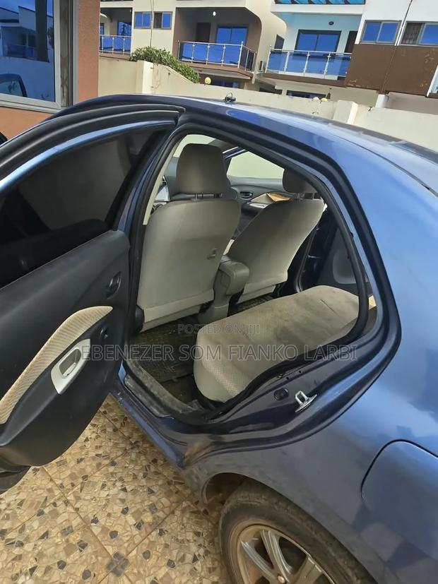 Toyota Belta 2012 Blue