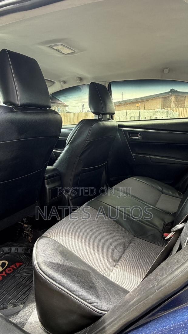 Toyota Corolla S 4dr Sedan (1.8L 4cyl CVT) 2015 Blue