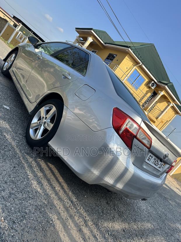 Toyota Camry SE 4dr Sedan (2.5L 4cyl 6A) 2014 Silver