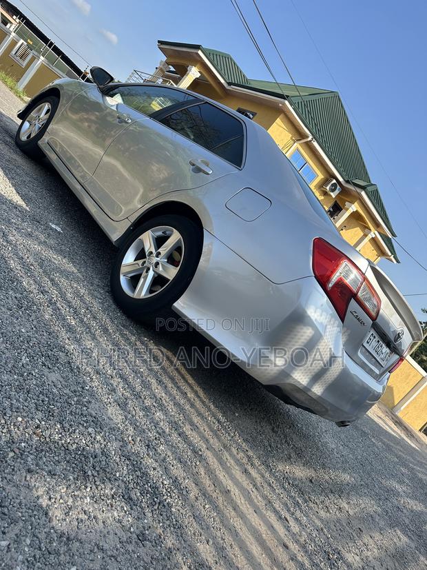 Toyota Camry SE 4dr Sedan (2.5L 4cyl 6A) 2014 Silver