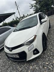 Toyota Corolla LE ECO Premium (1.8L 4cyl CVT) 2016 White for sale