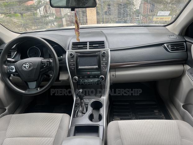 Toyota Camry 2017 White