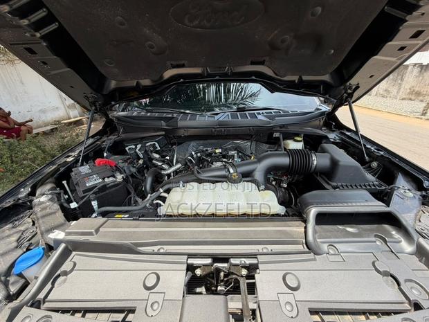 Ford F-150 XLT 2022 Black