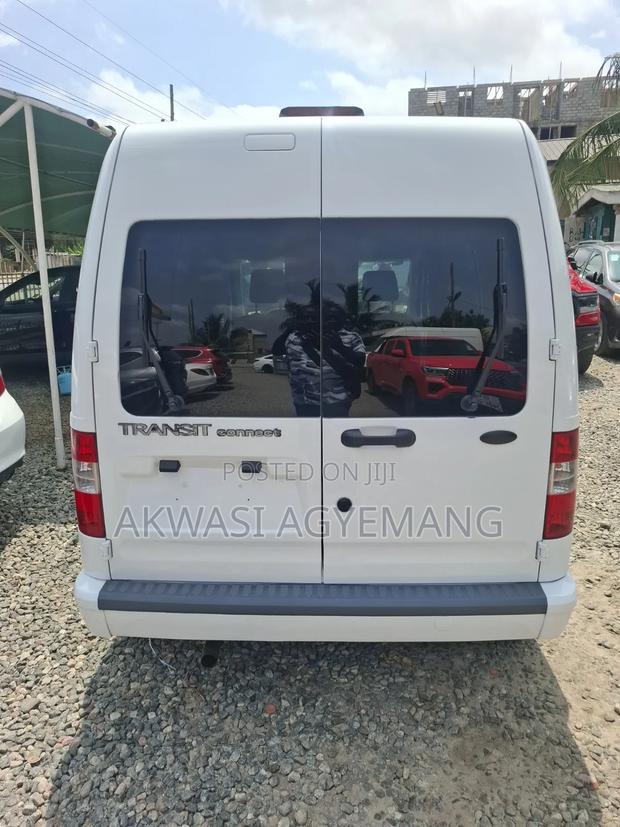 Ford Transit Connect 2010 White