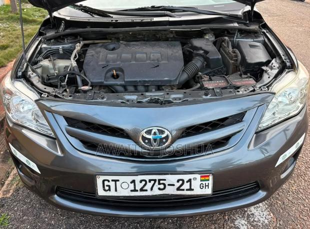 Toyota Corolla 2013 Silver