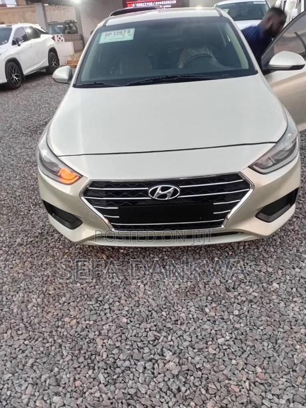 Hyundai Accent 2018 Silver
