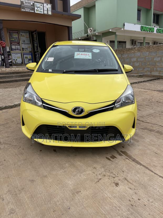 Toyota Vitz 1.3 AWD 5dr 2015 Yellow