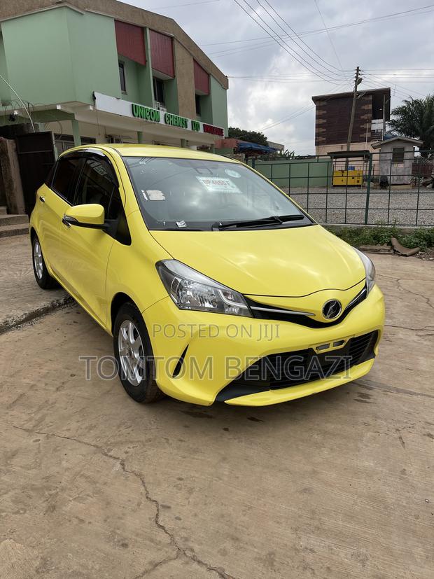 Toyota Vitz 1.3 AWD 5dr 2015 Yellow