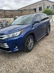 Toyota Highlander XLE 4x4 V6 (3.5L 6cyl 8A) 2018 Blue for sale