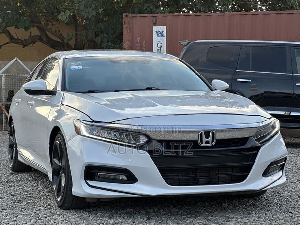 Honda Accord 2018 White