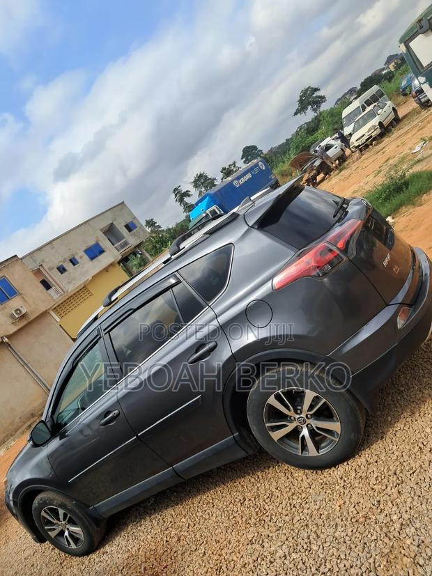 Toyota RAV4 2018 Gray