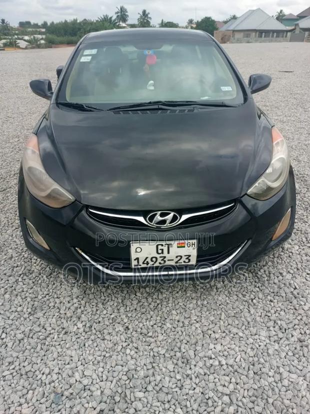 Hyundai Elantra Limited Sedan FWD (1.8L 4cyl 6A) 2013 Black