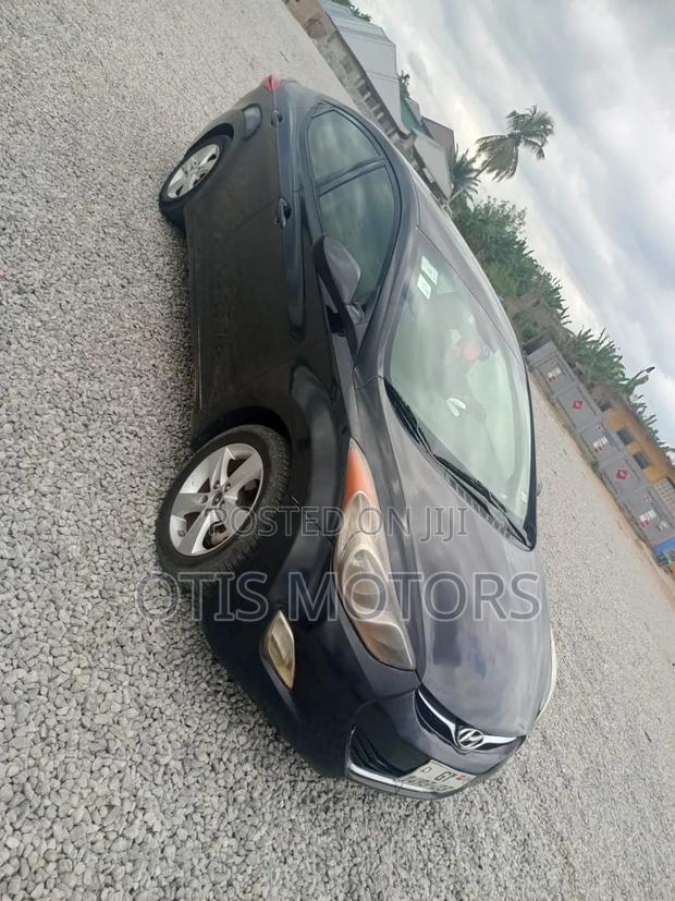 Hyundai Elantra Limited Sedan FWD (1.8L 4cyl 6A) 2013 Black