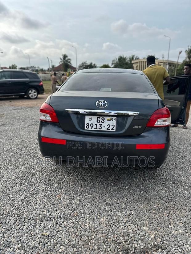 Toyota Belta 2010 Black