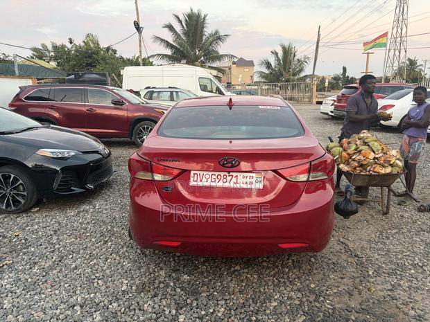 Hyundai Elantra 2010 Red
