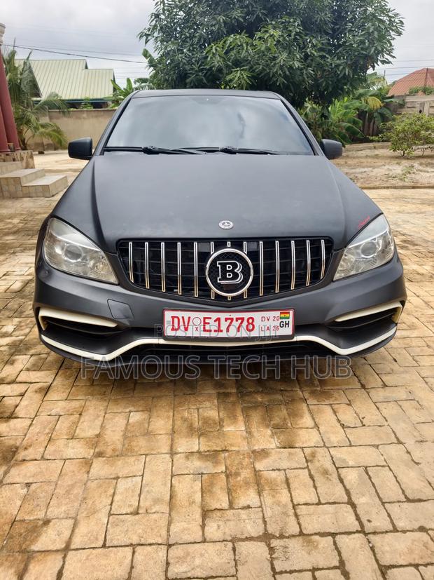 Mercedes-Benz C300 Sport Sedan RWD (3.0L 6cyl 6M) 2011 Matt Black