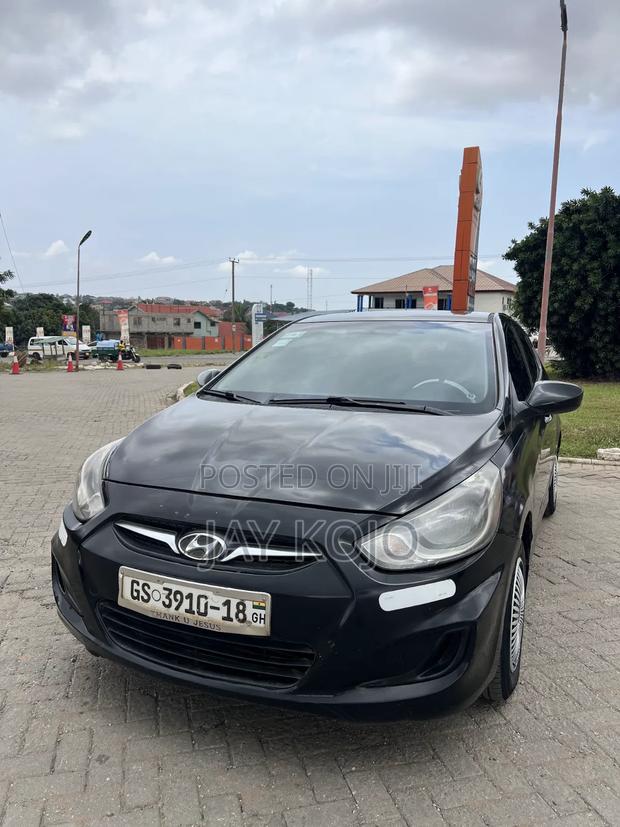 Hyundai Accent 2013 Black