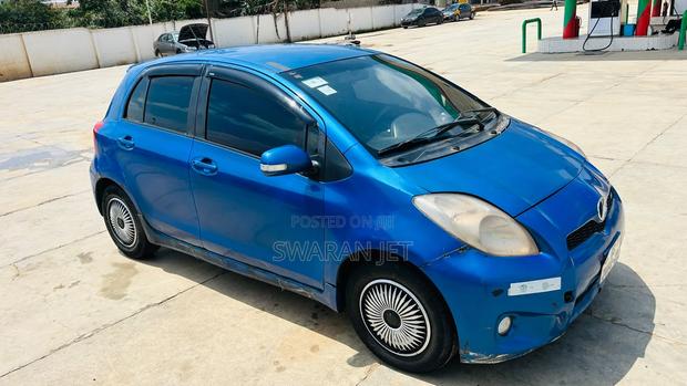 Toyota Vitz 2010 Blue