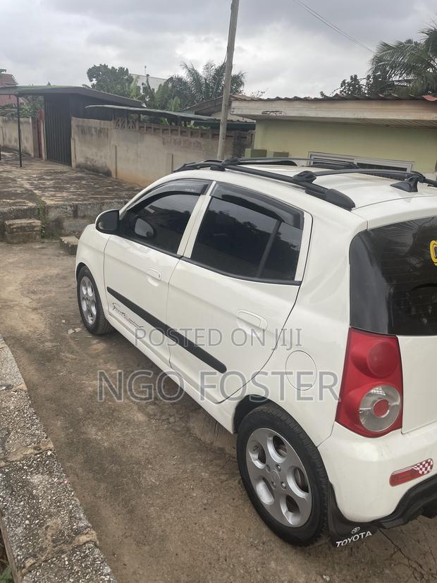 Kia Morning 2011 White