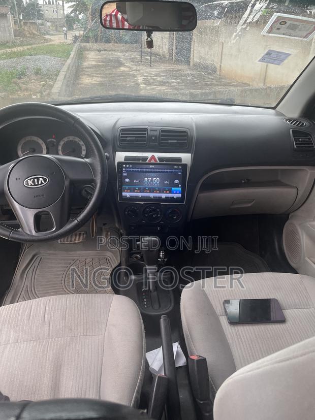 Kia Morning 2011 White