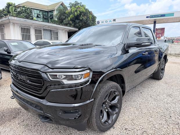RAM Promaster 2500 2021 Black