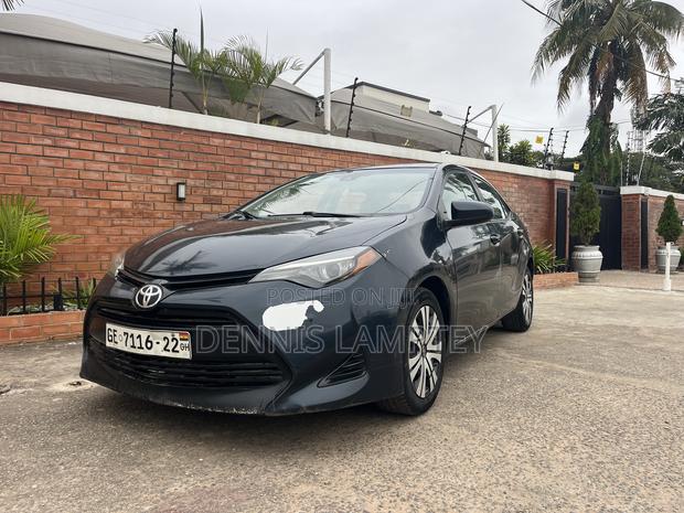 Toyota Corolla 2017 Black