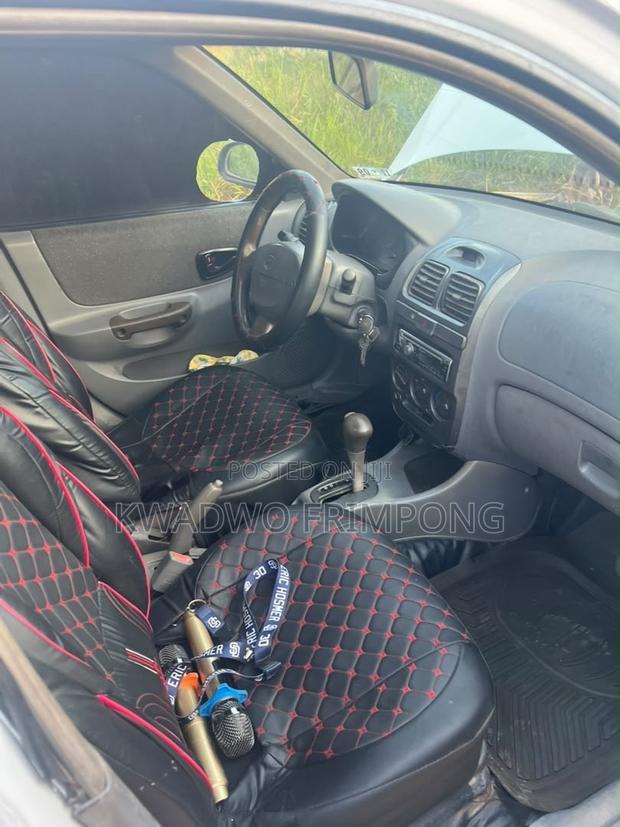 Hyundai Accent 2004 White
