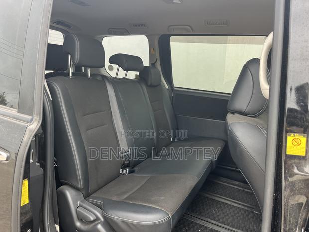 Toyota Voxy 2014 Black
