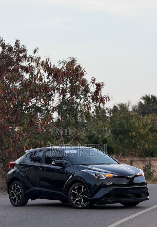 Toyota C-HR XLE FWD 2019 Black