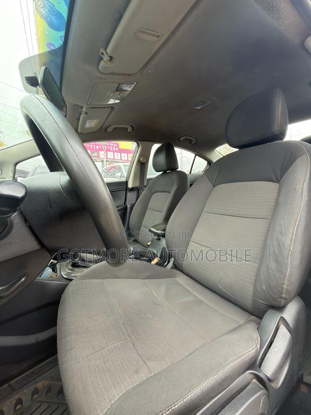 Kia Cerato 2014 Brown