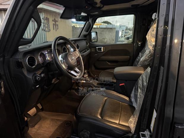 Jeep Gladiator Overland 2022 Gray