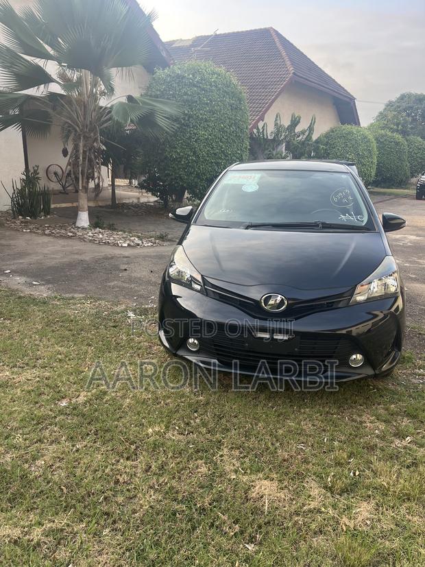 Toyota Vitz 1.3 FWD 3dr 2016 Black