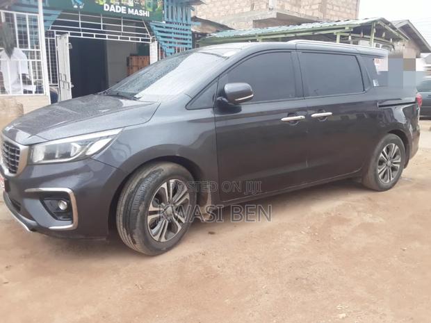 Kia Carnival 2019 Gray