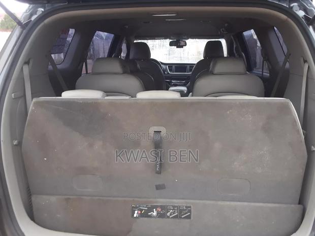 Kia Carnival 2019 Gray