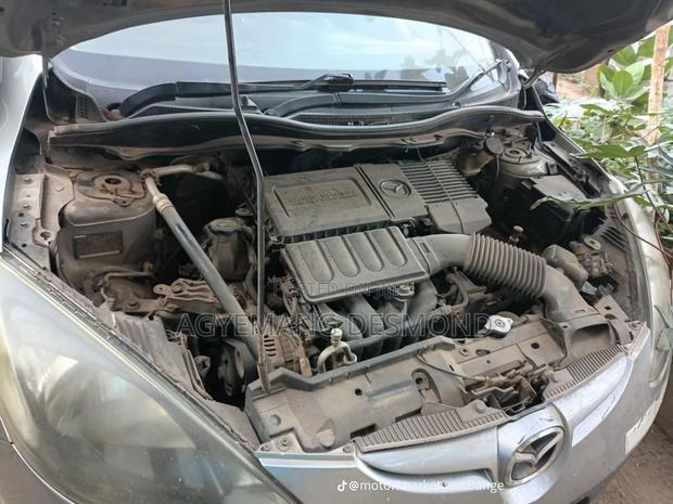 Mazda 2 2014 Gray