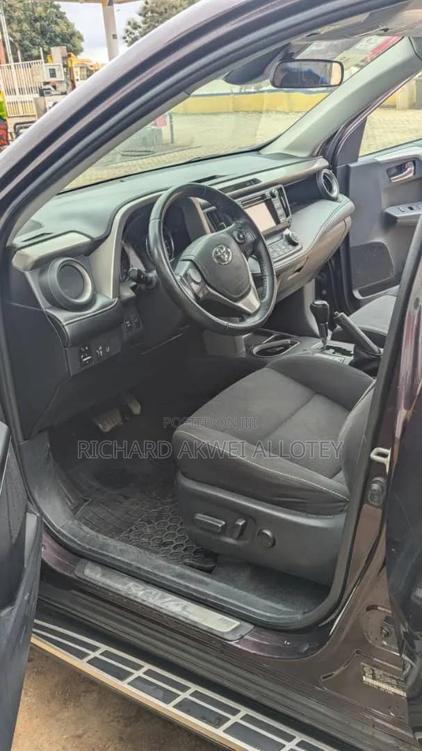 Toyota RAV4 XLE AWD (2.5L 4cyl 6A) 2017 Burgundy
