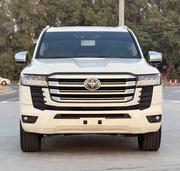 Toyota Land Cruiser LC300 2023 White for sale