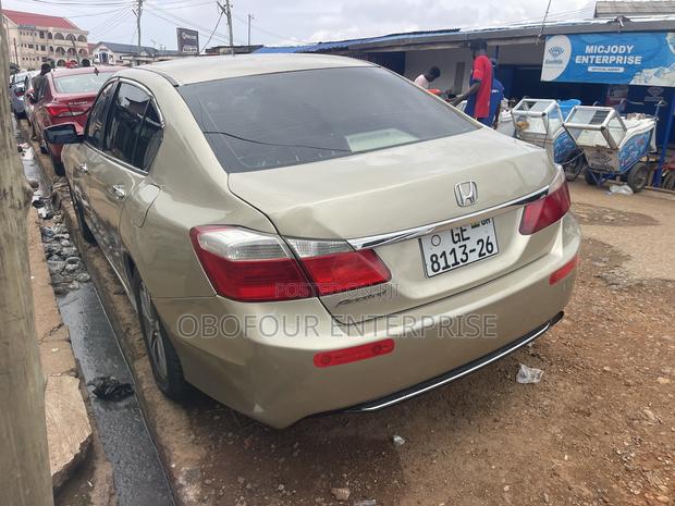 Honda Accord LX 4dr Sedan (2.4L 4cyl CVT) 2014 Gold