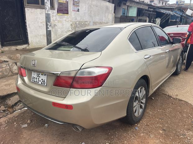 Honda Accord LX 4dr Sedan (2.4L 4cyl CVT) 2014 Gold