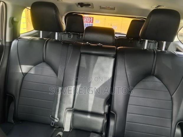 Toyota Highlander 2021 Gray
