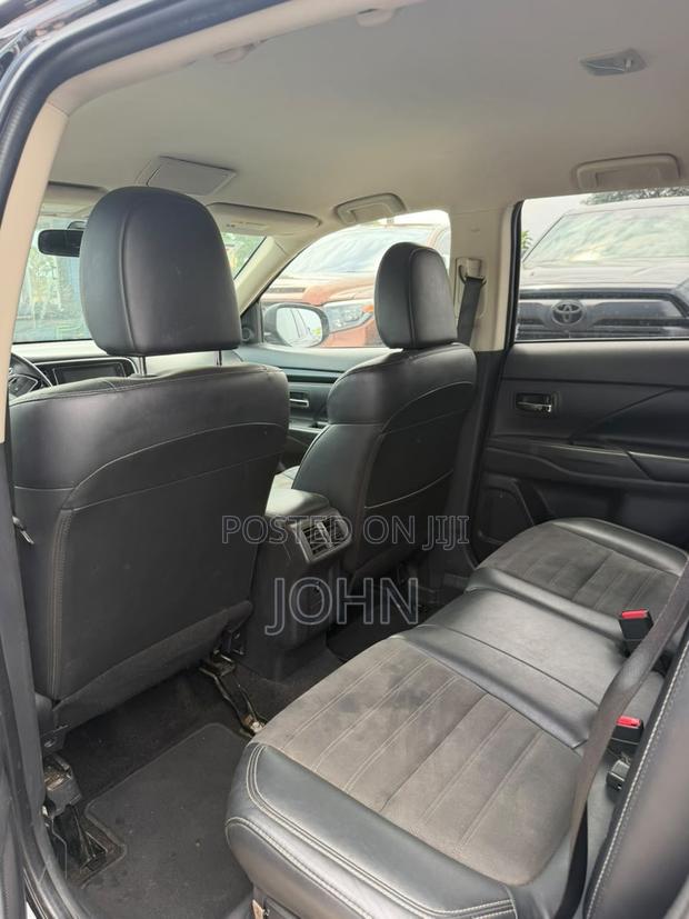 Mitsubishi Outlander SEL AWC 2019 Black