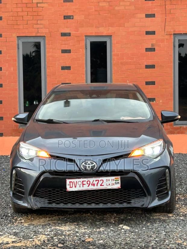 Toyota Corolla 2017 Blue