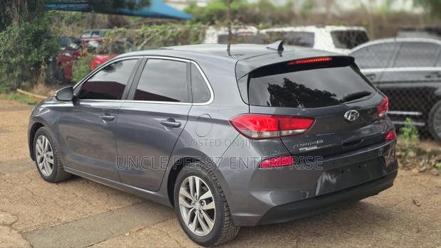 Hyundai Elantra Limited 2019 Gray