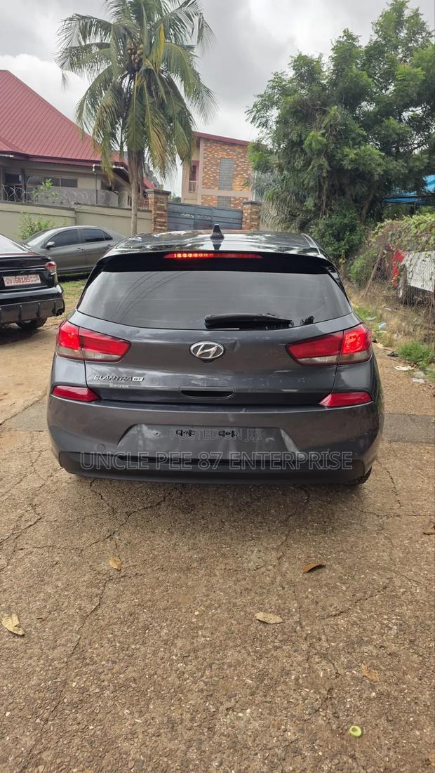 Hyundai Elantra Limited 2019 Gray
